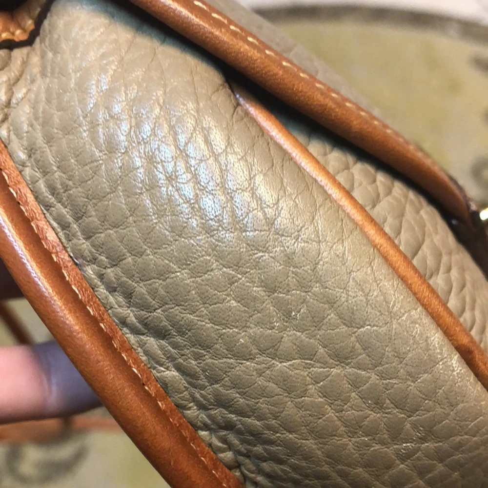 Vintage Dooney & Bourke mini crossbody bag - Picture 6 of 16